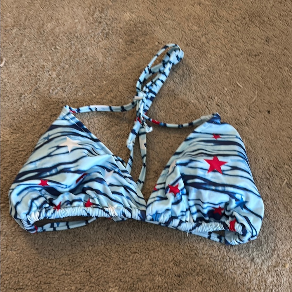 VENUS Blue and Red Patterned Bikini Top 003B